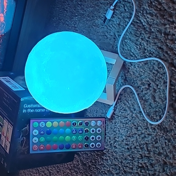 Moon Lamp 16 Colors LED Night Light 3D Printing Moon W/ Stand Remote Moon Lamp 1 - Picture 5 of 15